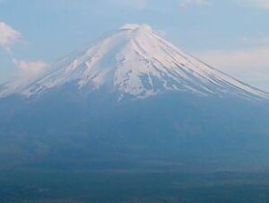 浮気調査中に高速道路からは「富士山」